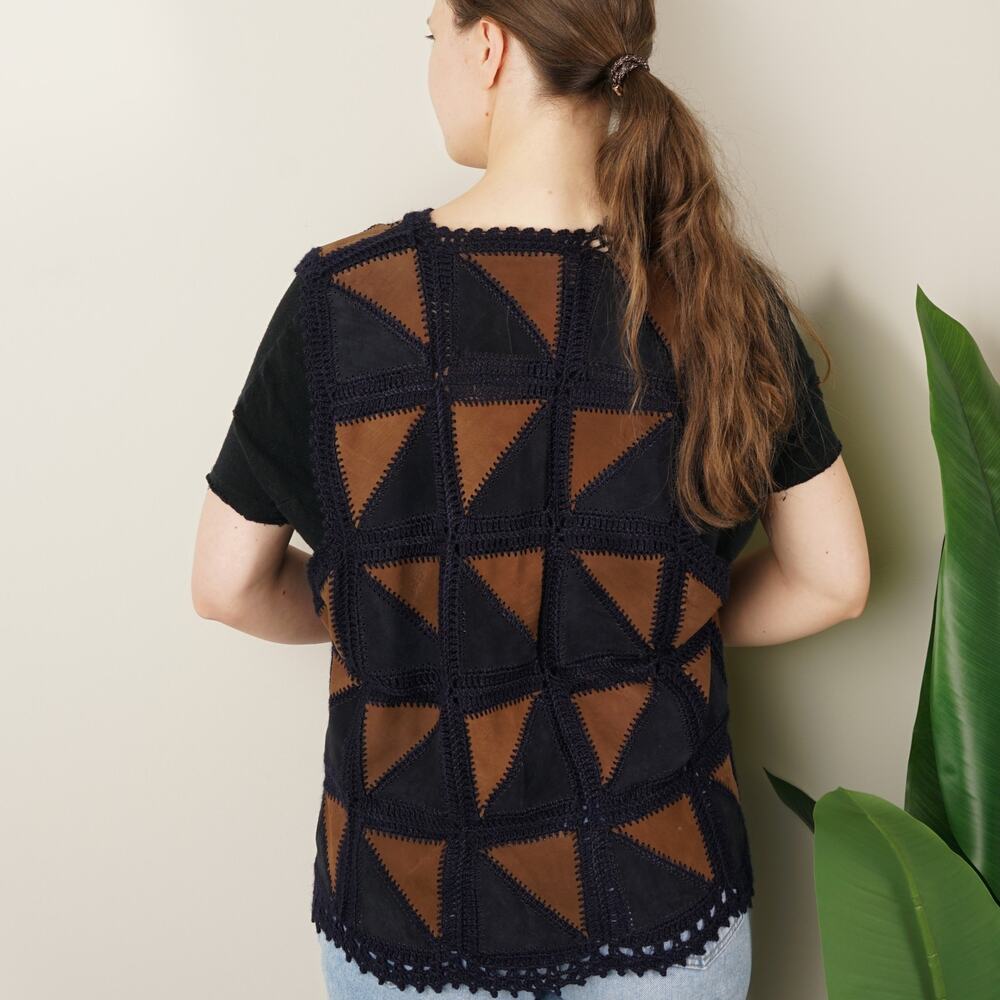 Vintage 1970s Suede Crochet Patchwork Vest Wooden Buttons Triangle Sleeveless - Picture 3 of 8